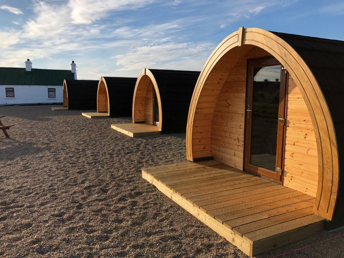 Hotel Geraghtys Farmyard Pods Belmullet Esterno foto
