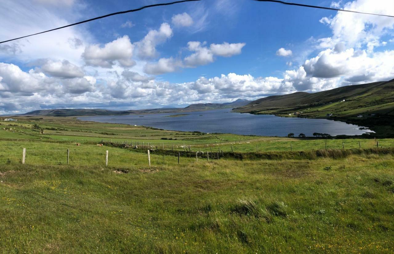Hotel Geraghtys Farmyard Pods Belmullet Esterno foto